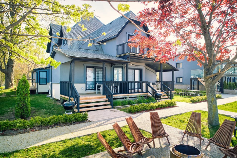 Cottage 12 and 14 Full House, The Long Beach Resort