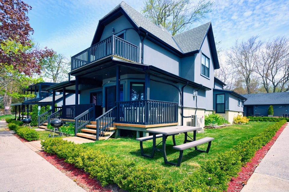 Cottage 12 Exterior 2, The Long Beach Resort