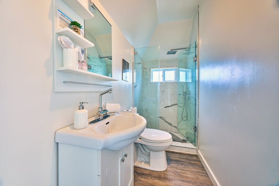 Cottage 14 Bathroom 2, The Long Beach Resort