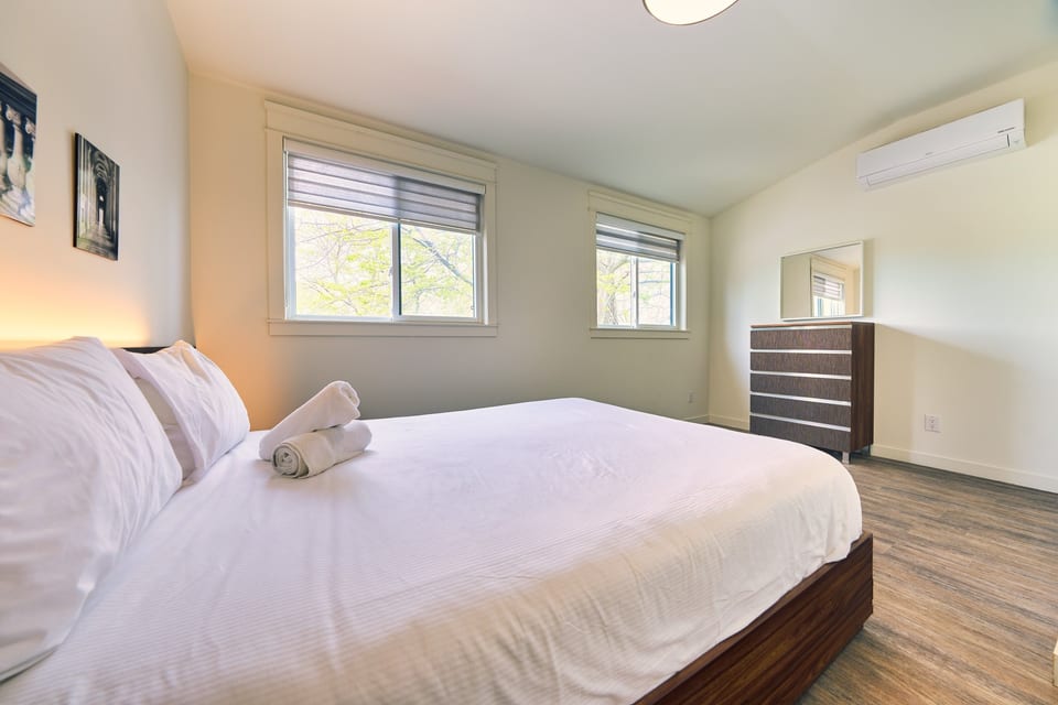 Cottage 16 Bedroom 4, The Long Beach Resort