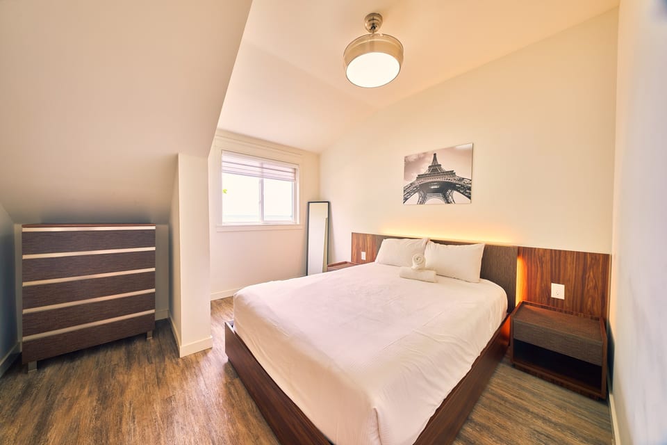 Cottage 16 Bedroom, The Long Beach Resort