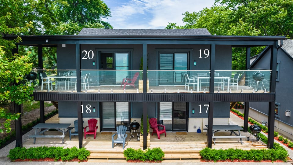 Cottage 18 – outdoor, The Long Beach Resort