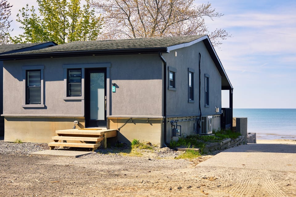 Cottage 5 Outdoor, The Long Beach Resort