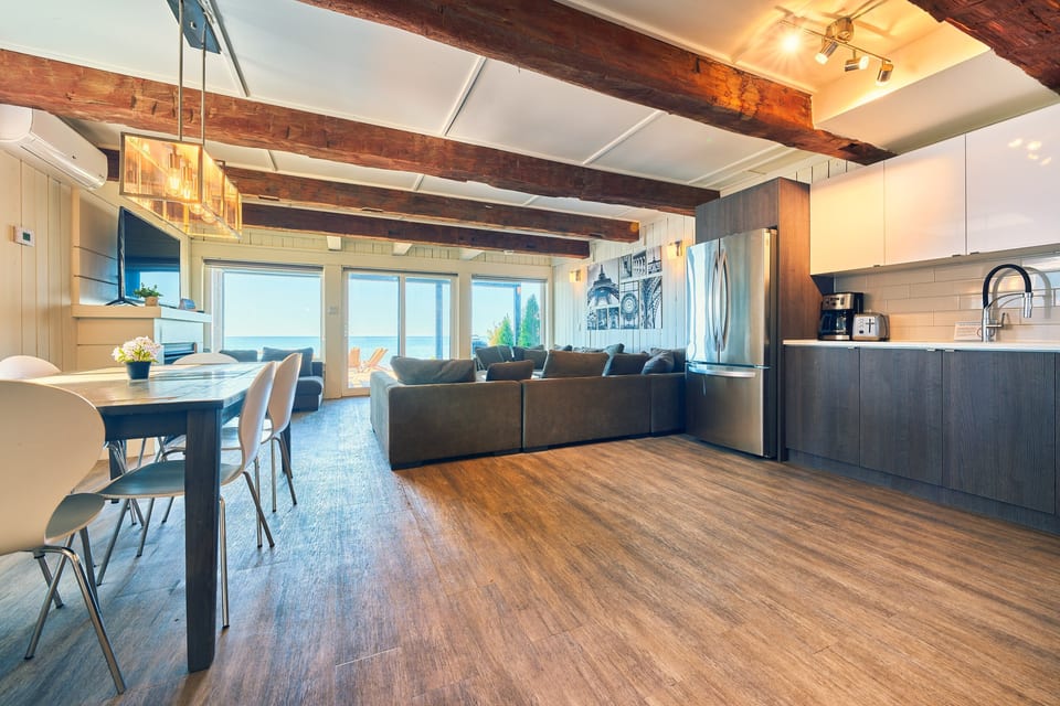 Suite 200 Interior 2, The Long Beach Resort