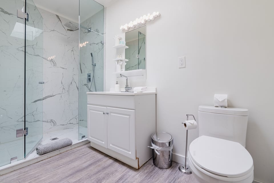 Suite 200 010, The Long Beach Resort