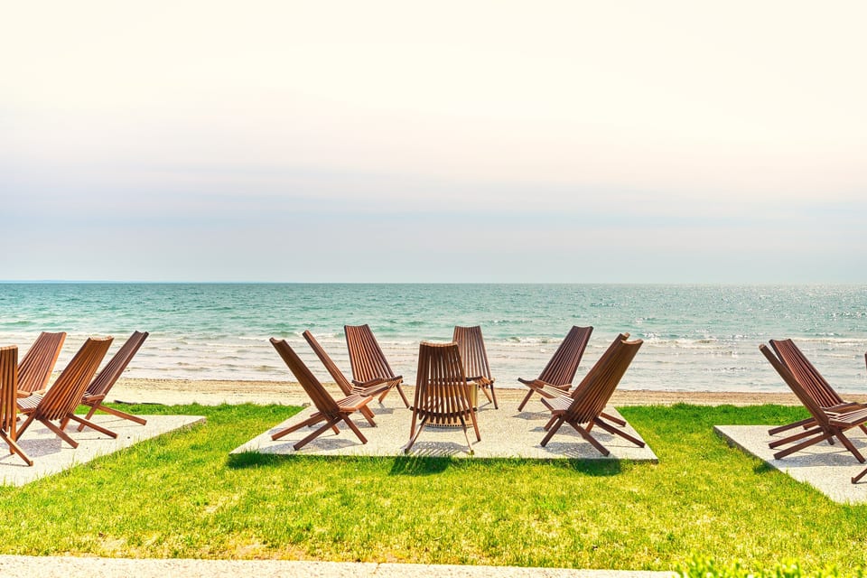 Suite 202 Outdoor Cropped, The Long Beach Resort