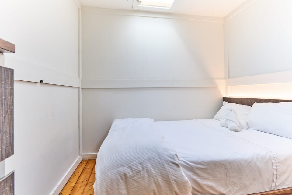 Suite 202, The Long Beach Resort