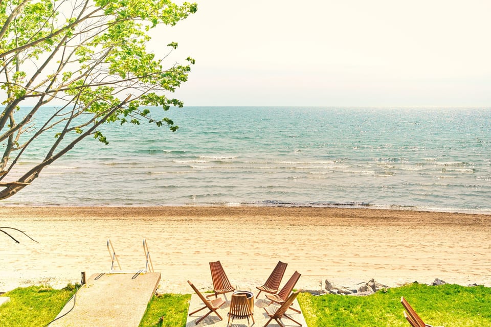 Suite 209 Outdoors, The Long Beach Resort